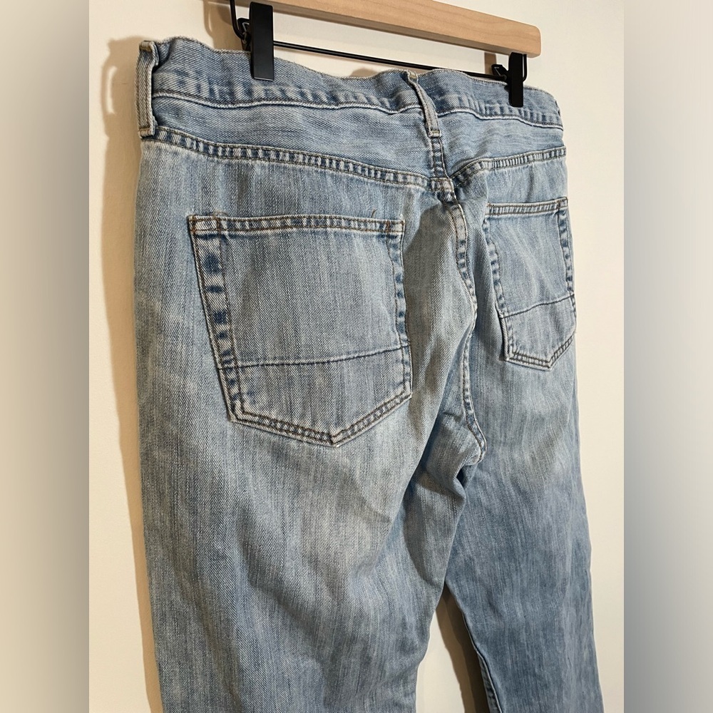 J Crew Light Wash Jeans 36x32 Straight Leg Made in Canada 🇨🇦 - Picture 6 of 10